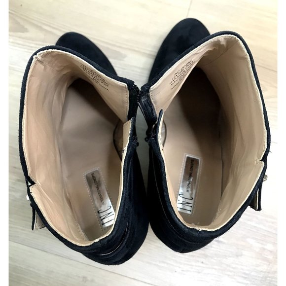 SOLD NWOB INC International Concepts Dorine Black Suede Ankle Booties Size 8.5 - Picture 10 of 11